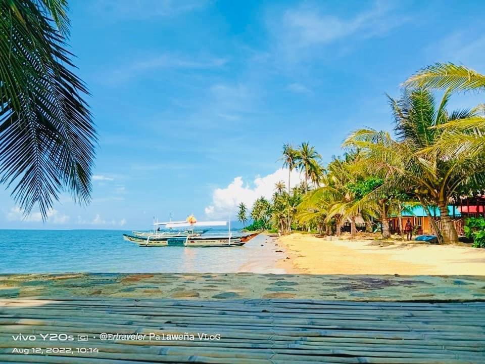 Mecaja Beach House Hotel Roxas  Exterior photo