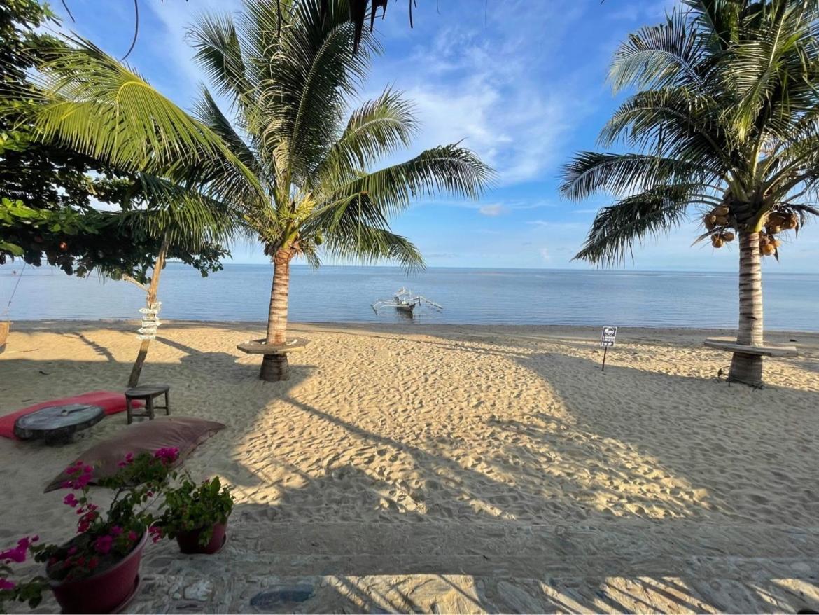 Mecaja Beach House Hotel Roxas  Exterior photo